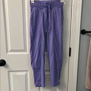 Lululemon dance studio mid-rise CROPPED pant